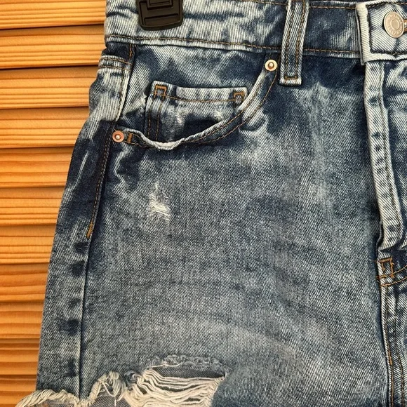 wild fable denim distressed highest rise shorts - Picture 3 of 5